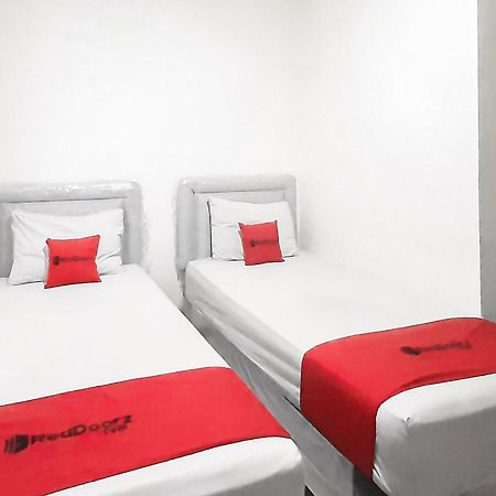 Reddoorz Syariah Near Transmart Mall Palembang Luaran gambar
