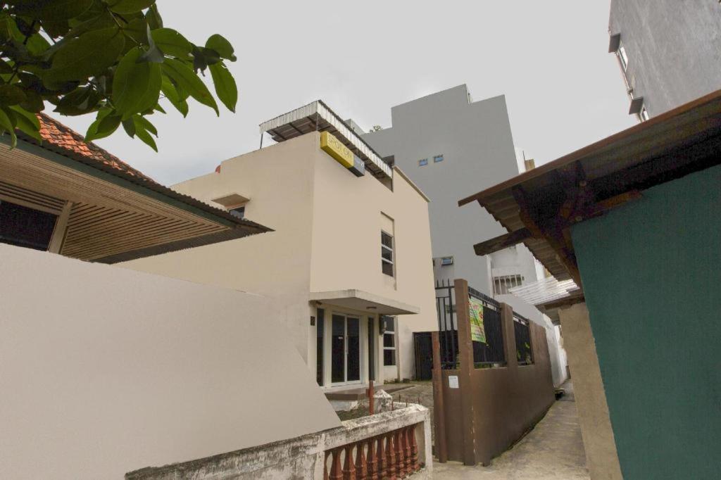 Reddoorz Syariah Near Transmart Mall Palembang Luaran gambar