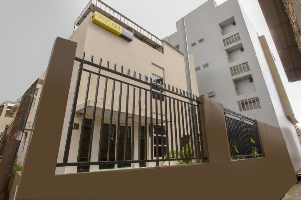 Reddoorz Syariah Near Transmart Mall Palembang Luaran gambar