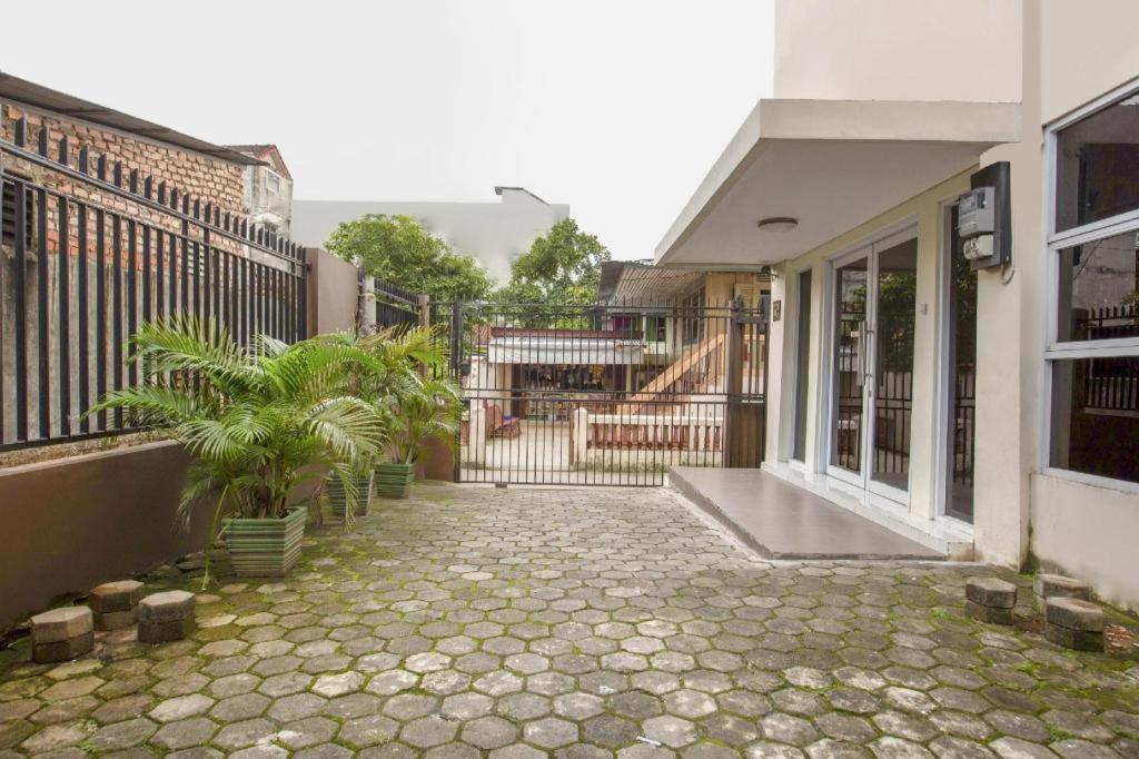 Reddoorz Syariah Near Transmart Mall Palembang Luaran gambar