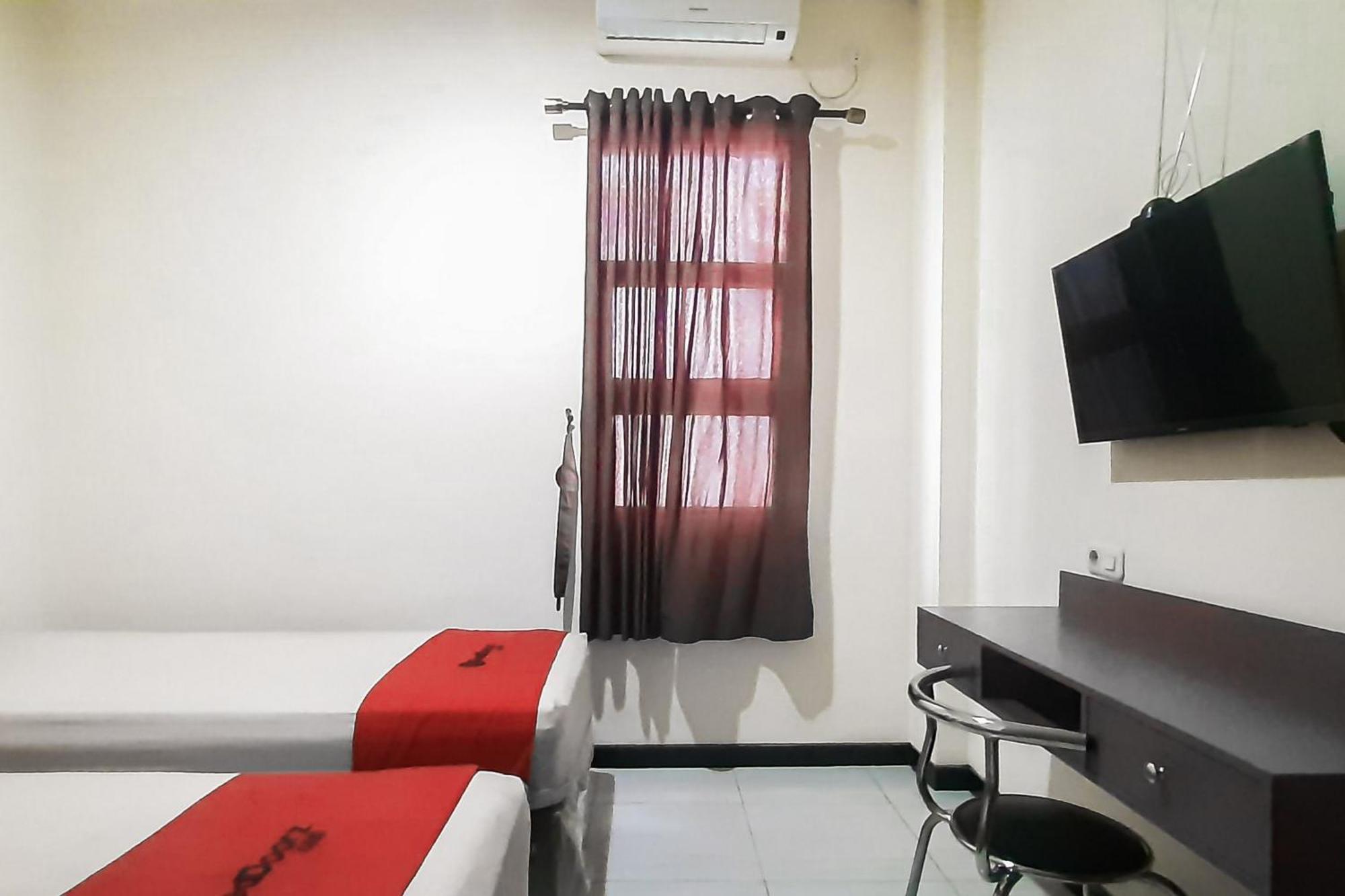 Reddoorz Syariah Near Transmart Mall Palembang Luaran gambar
